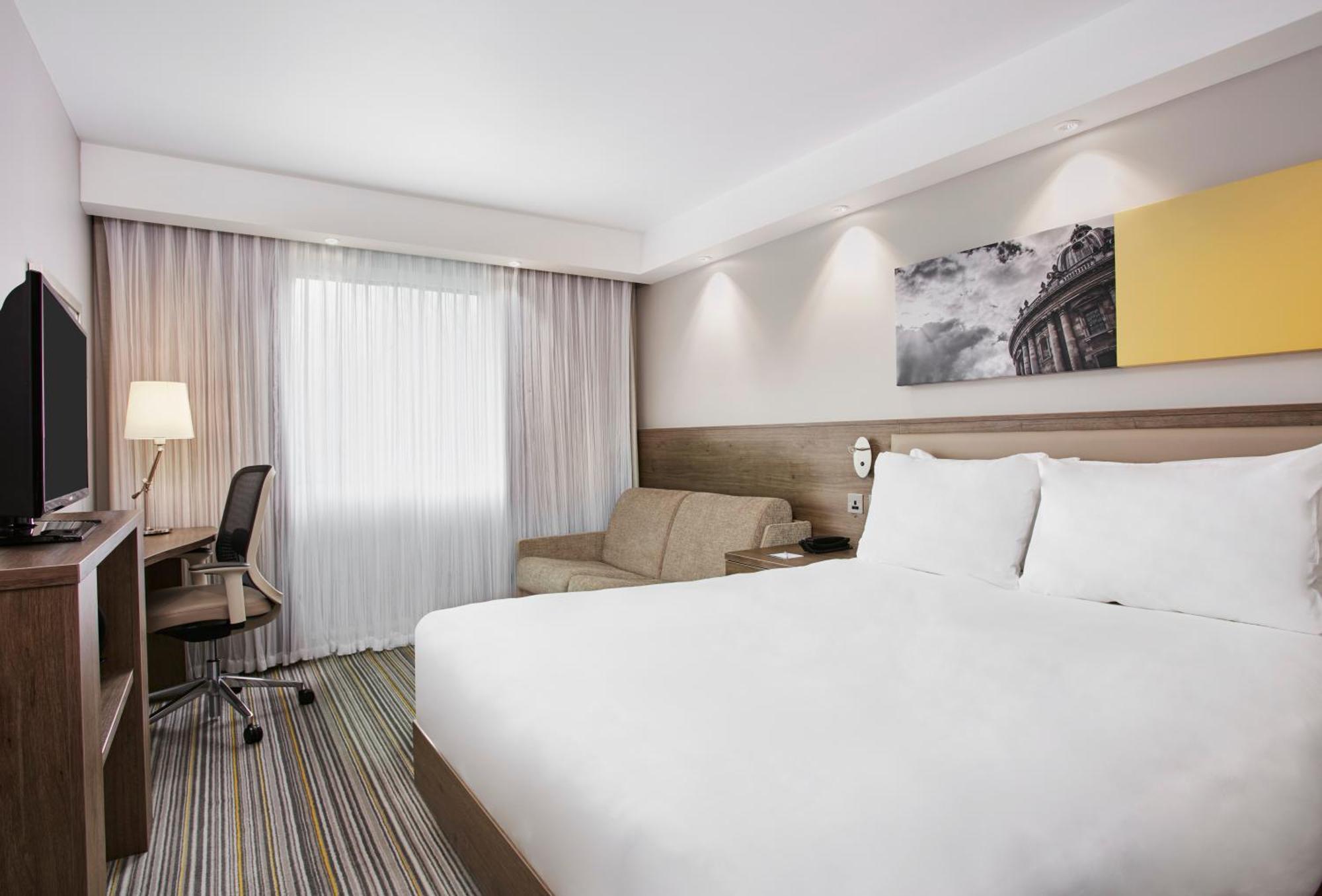 Hampton By Hilton 3*
